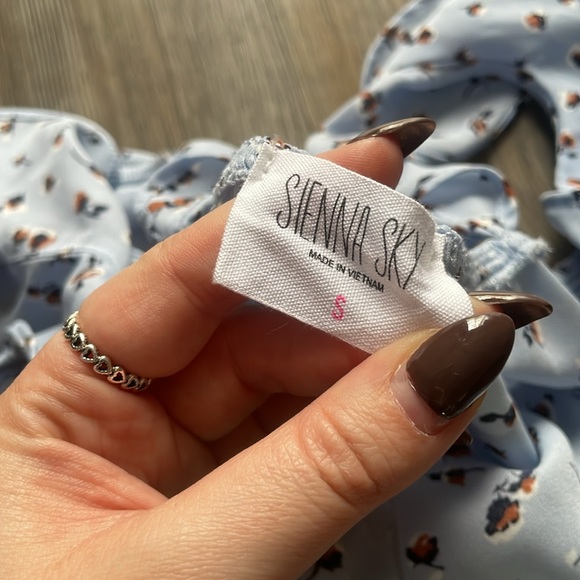 2/$20 Tank Top - Picture 5 of 5